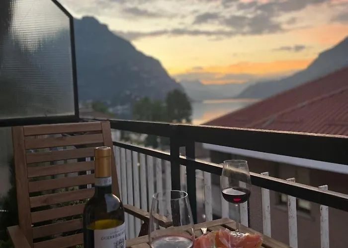 Lecco - With Romantic View Апартаменты Мальграте